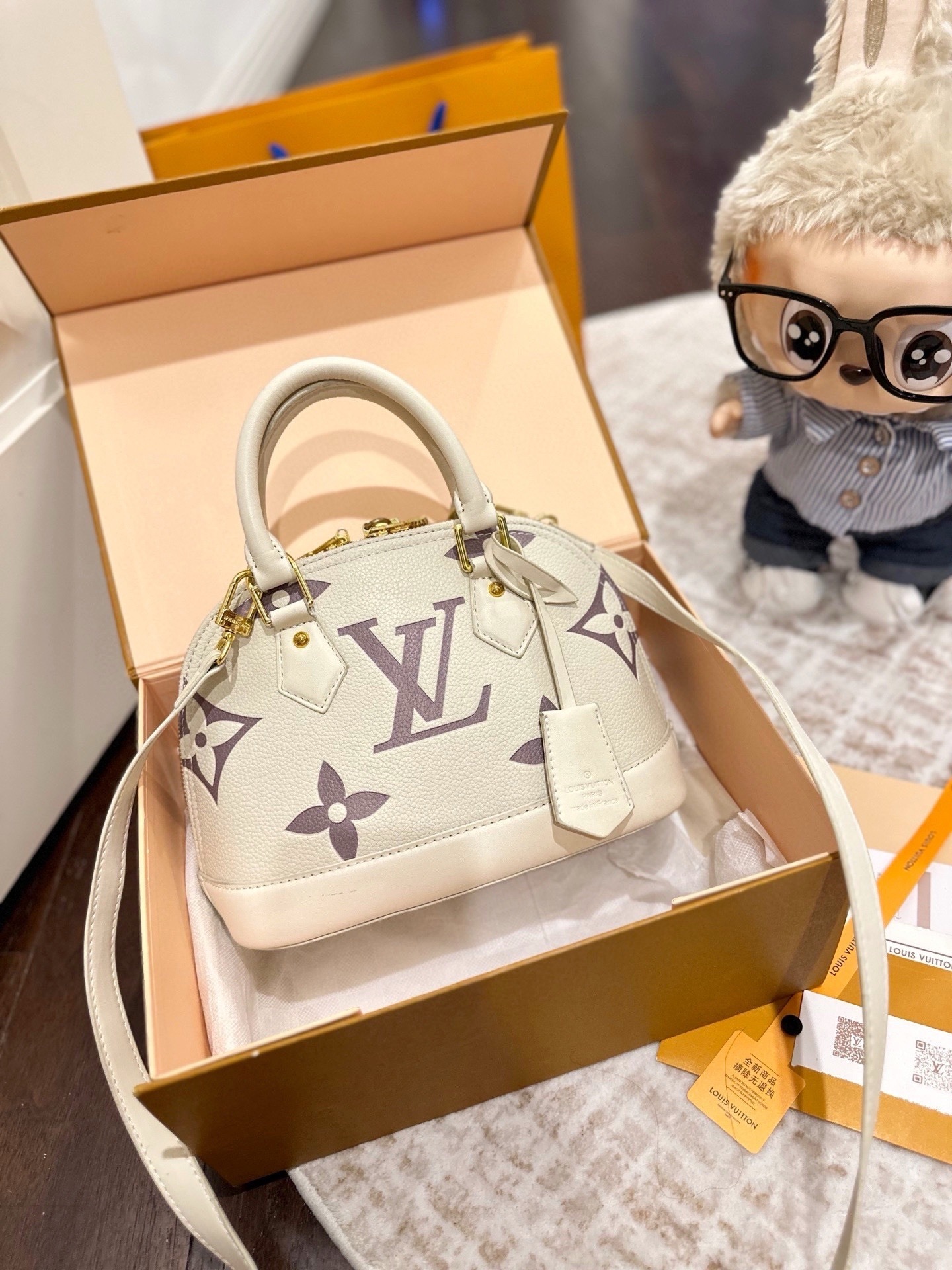 $64 LV ZT10227 gallery