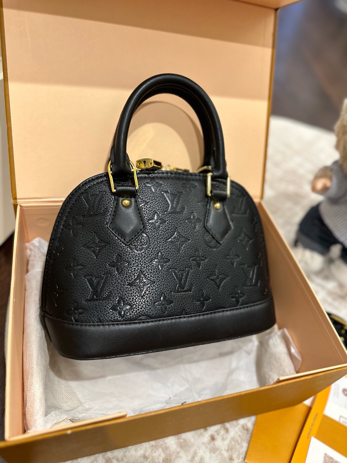 $64 LV ZT10227 gallery