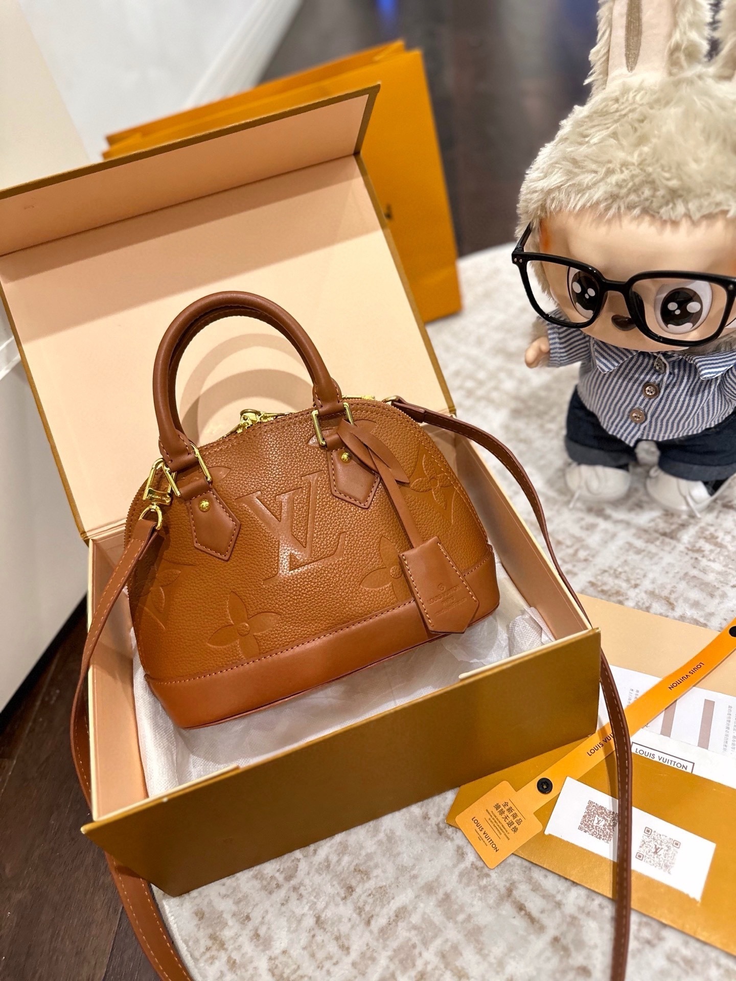 $64 LV ZT10227 gallery