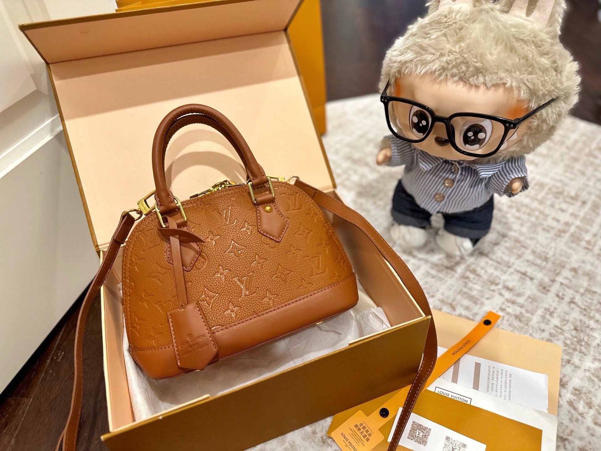 $64 LV ZT10227 gallery