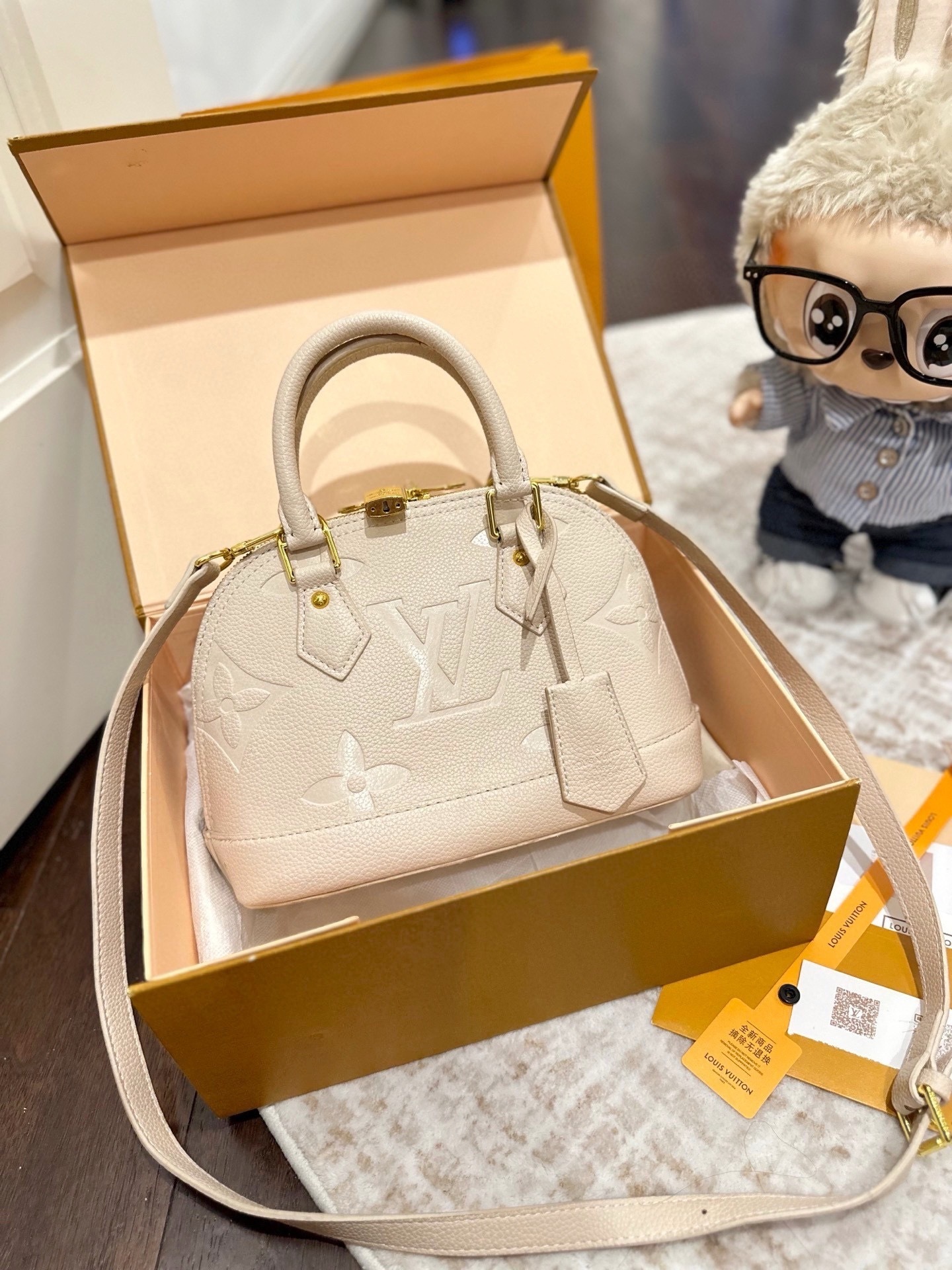 $64 LV ZT10227 gallery