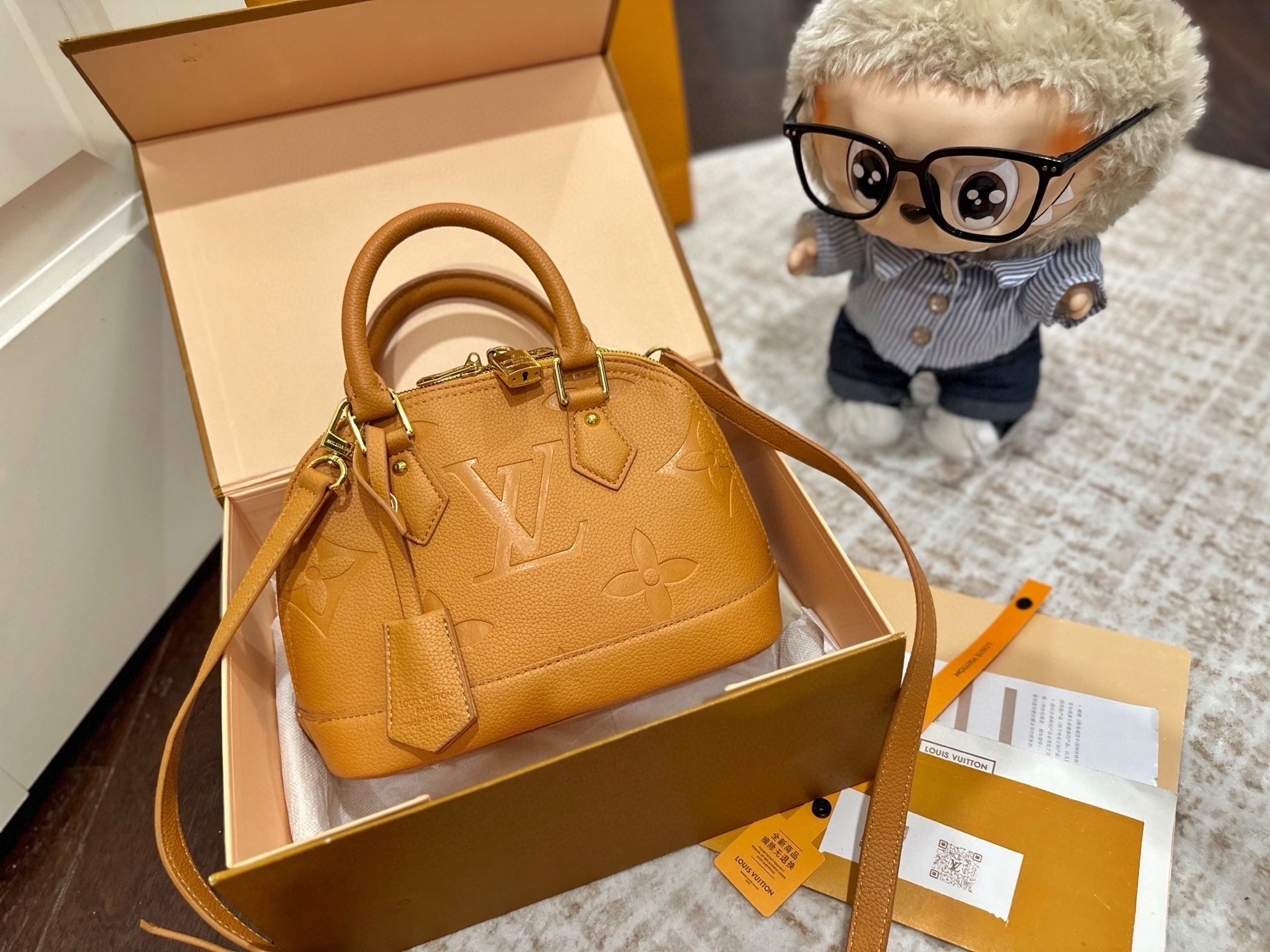 $64 LV ZT10227 gallery