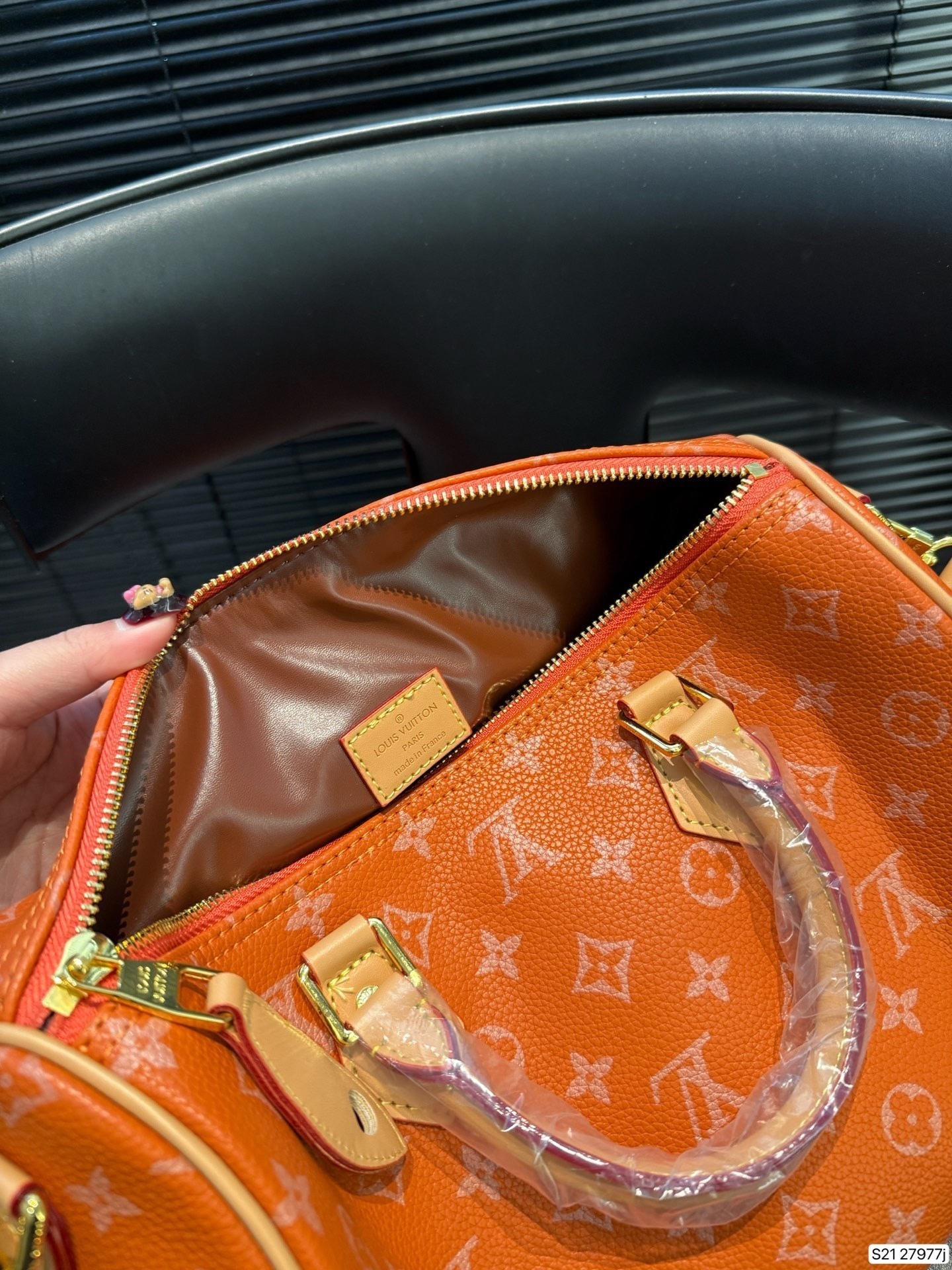 $68.63 LV ZT10071 gallery