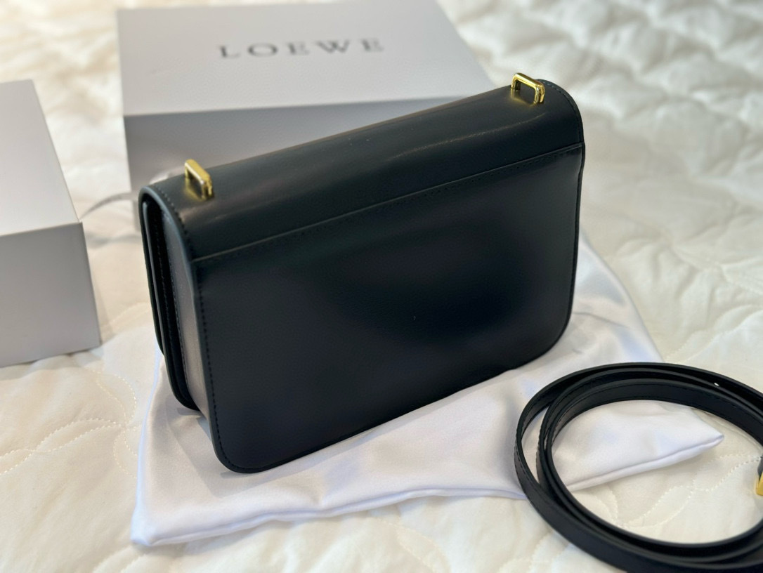 $70.24 LOEWE ZT9559 gallery