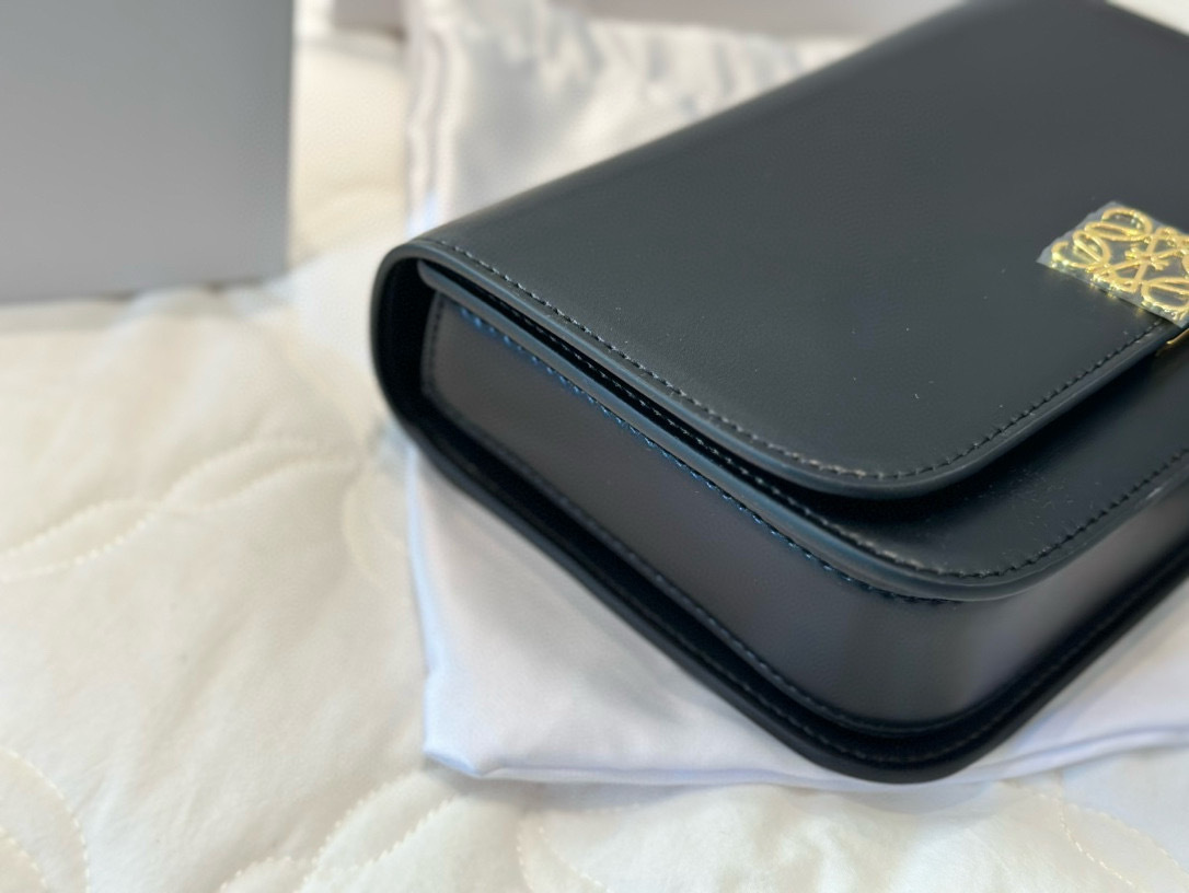 $70.24 LOEWE ZT9559 gallery