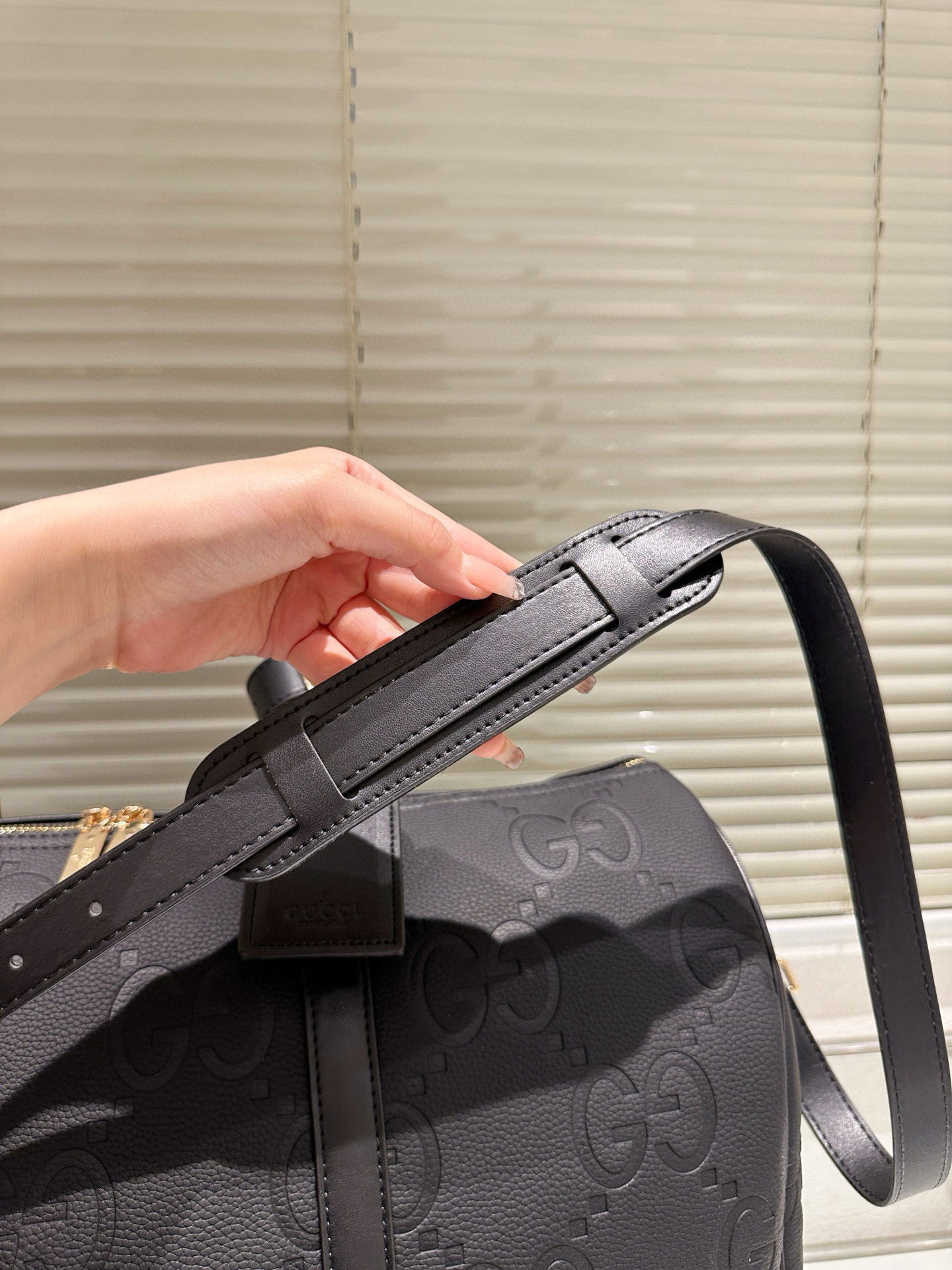 $72 LV ZT10397 gallery