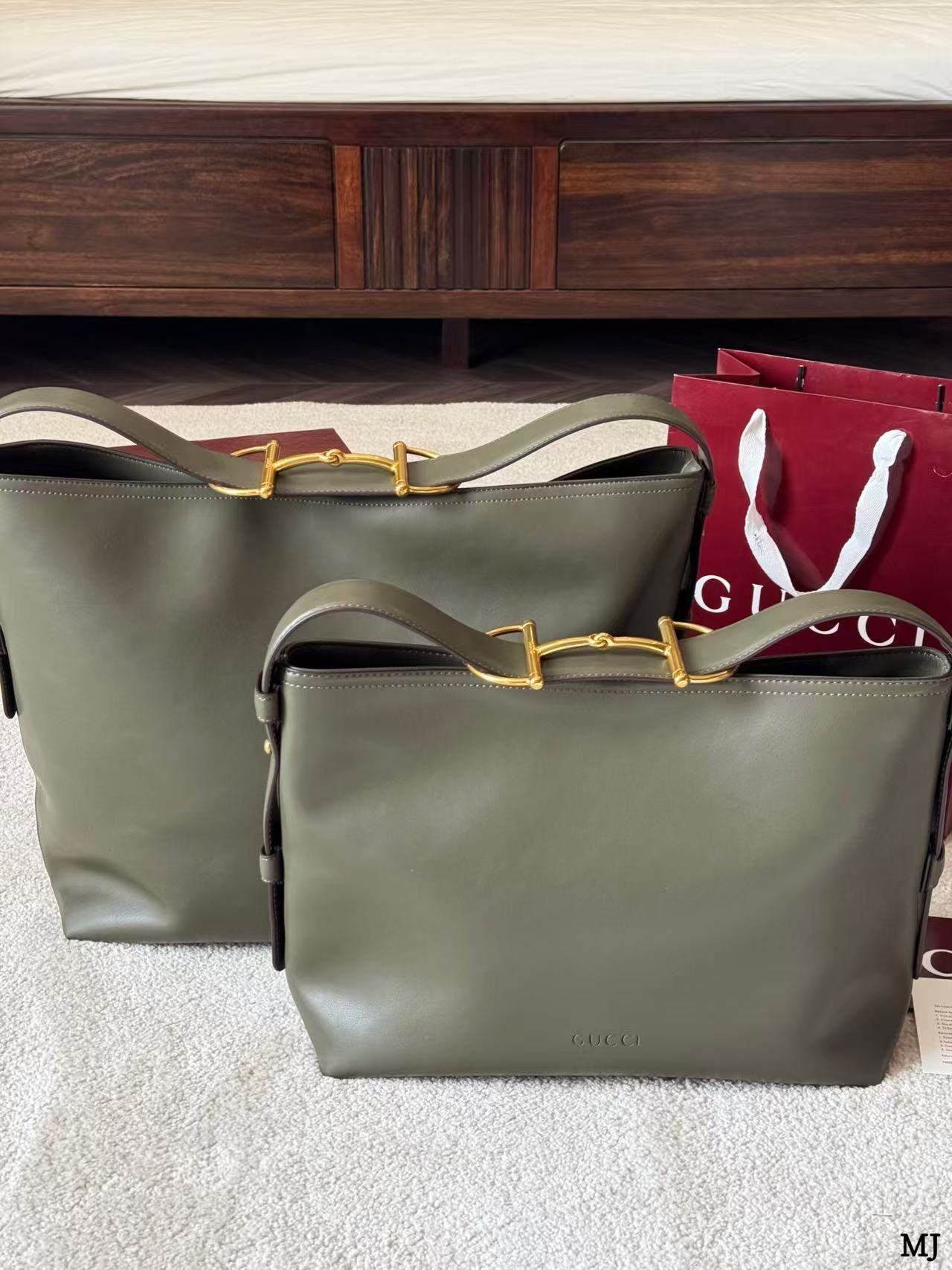 $76 GUCCI ZT10581 gallery