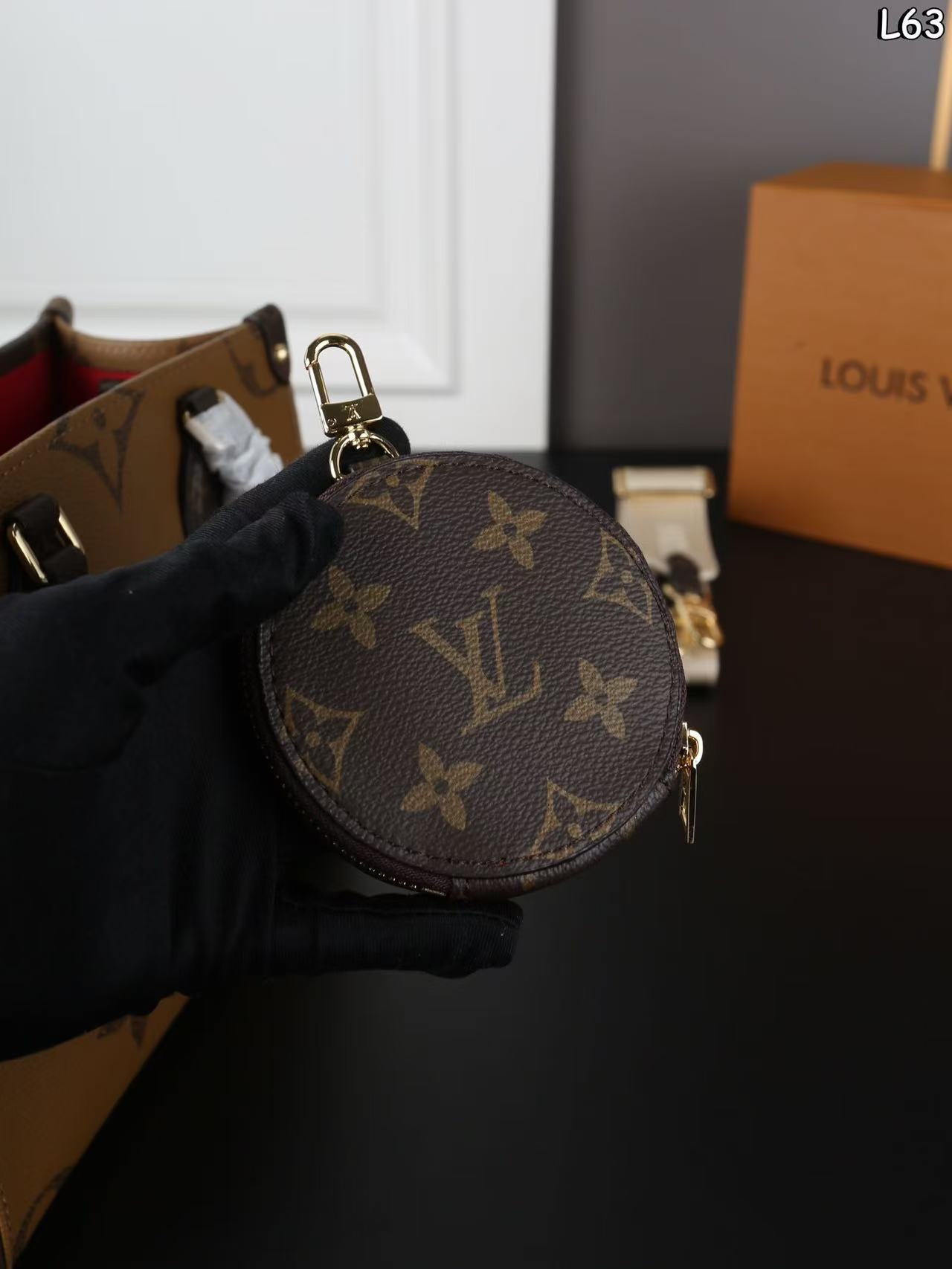 $85 LV ZT10074 gallery