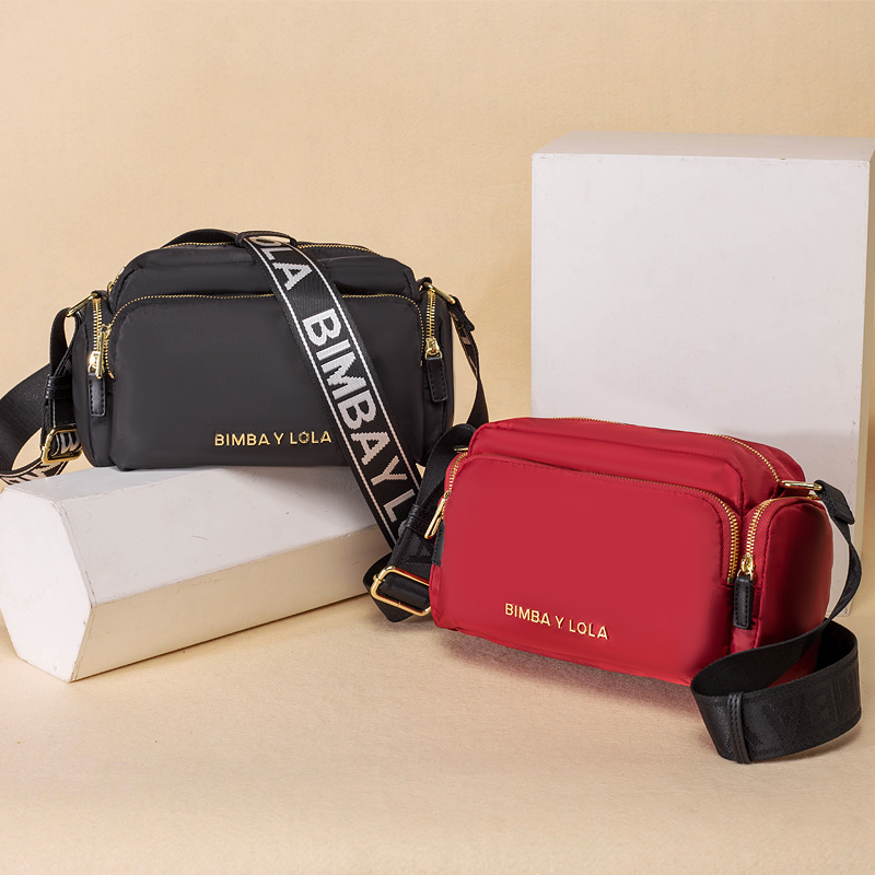 BIMBA Y LOLA HE3941 $29.99 gallery