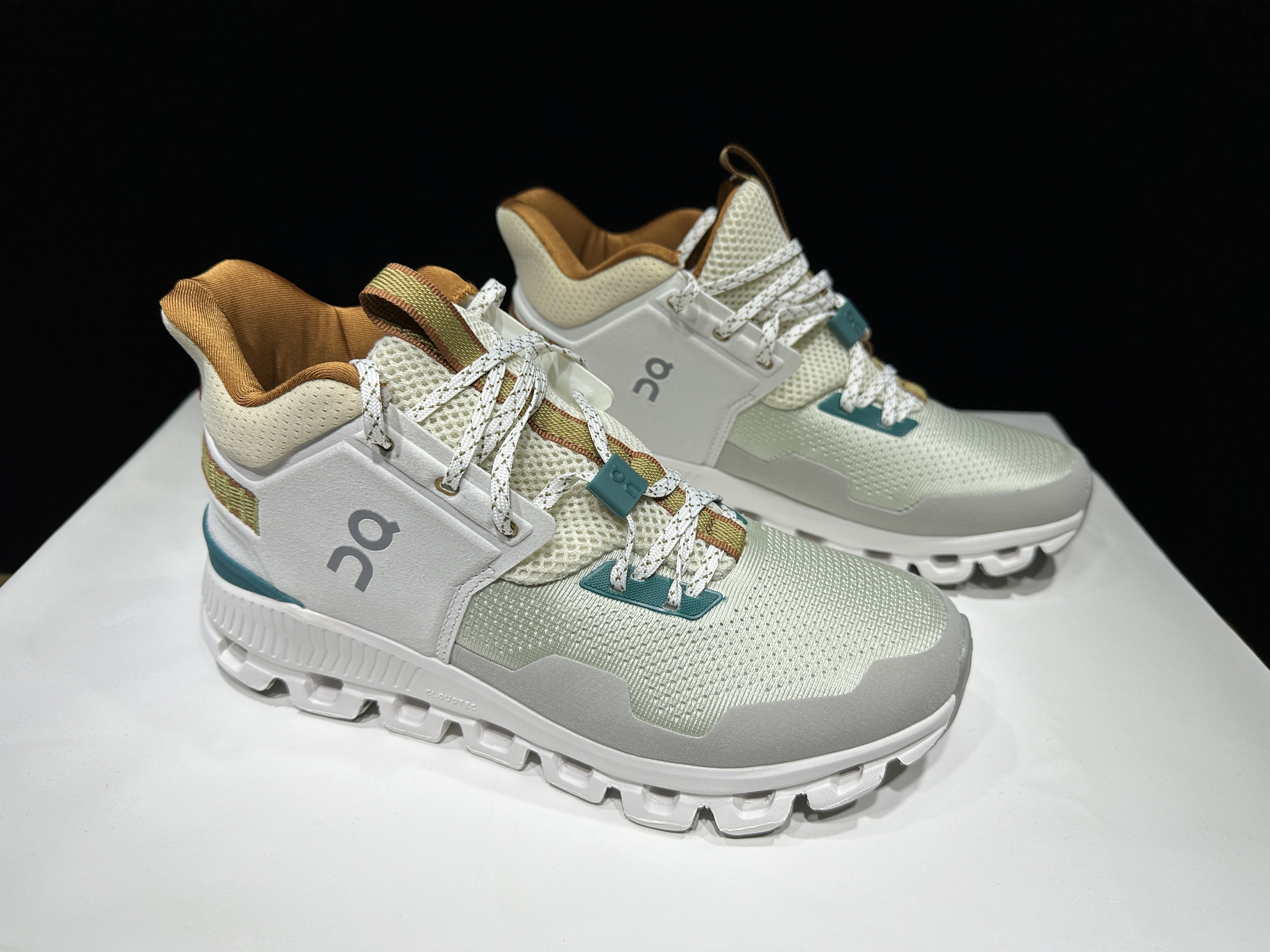 QC HE4104 $66.67 gallery