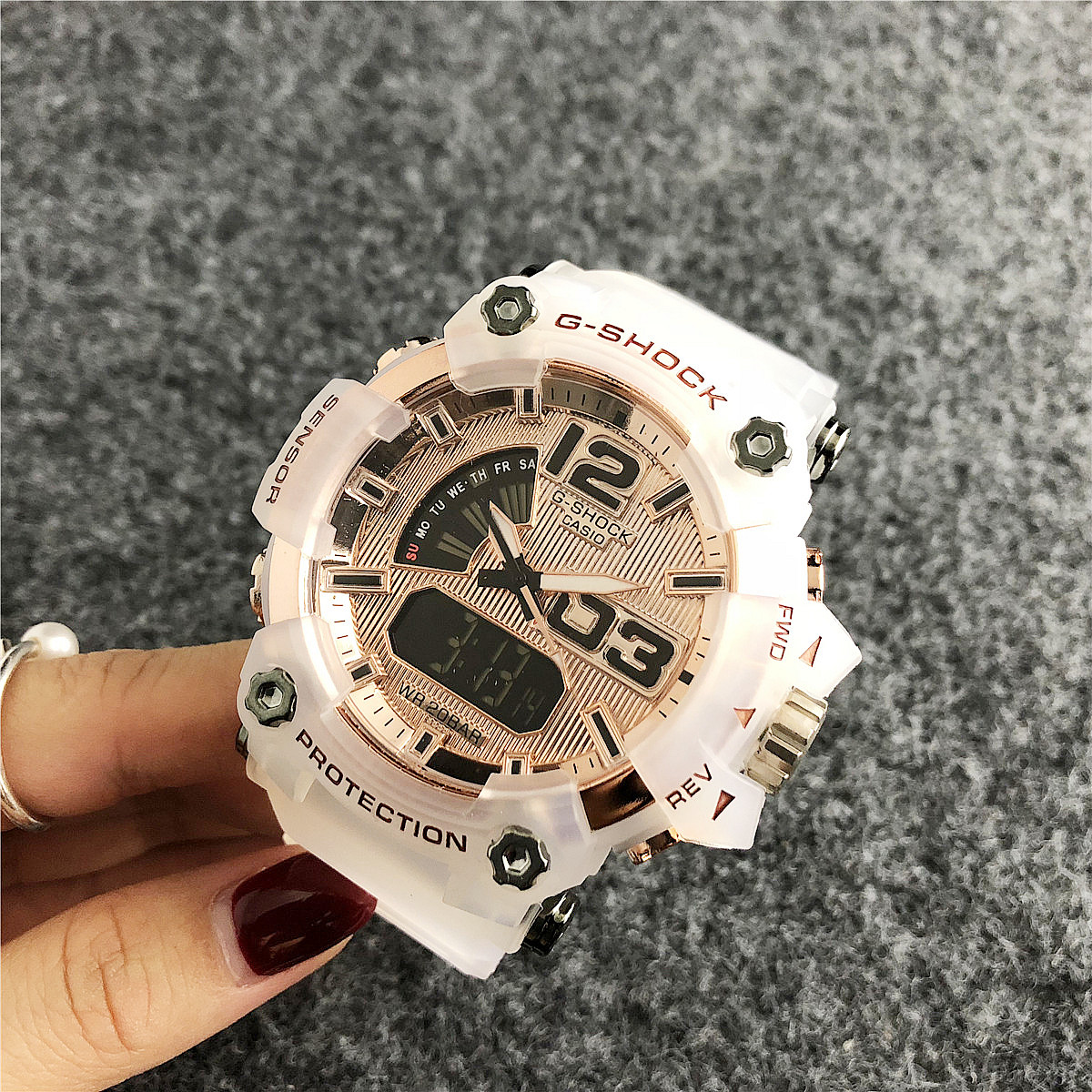 ..G-SHOCK $15 gallery