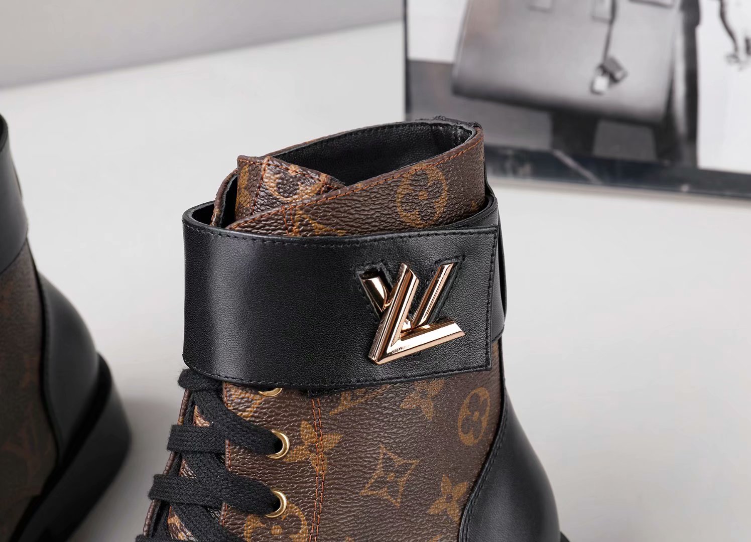 ..LV $104 gallery