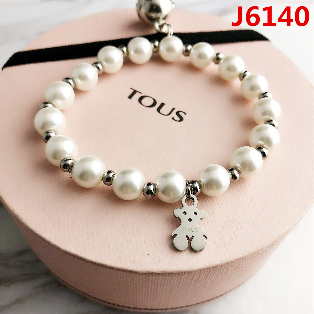 ..Tous $10 gallery