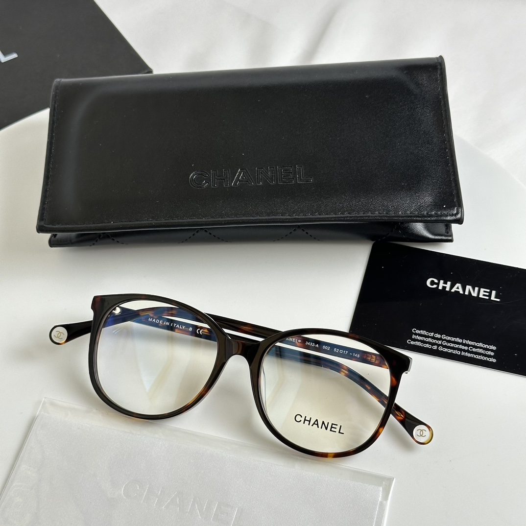 CC gallery