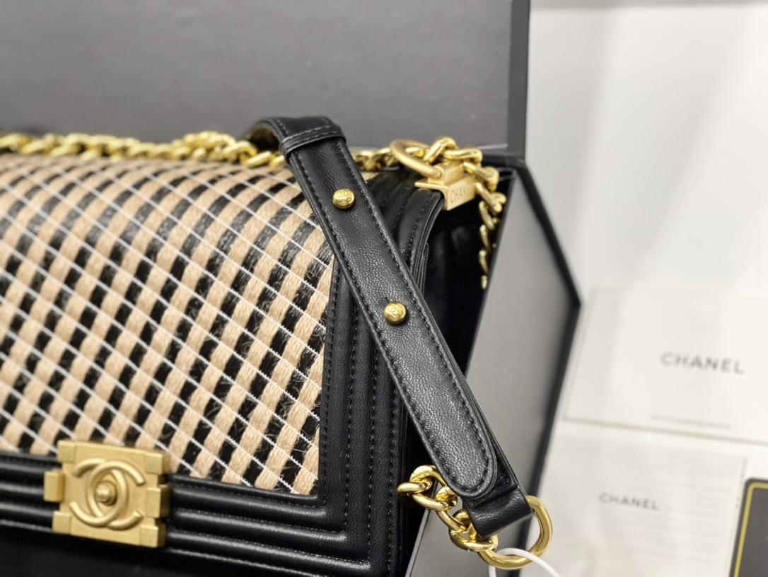 CC gallery
