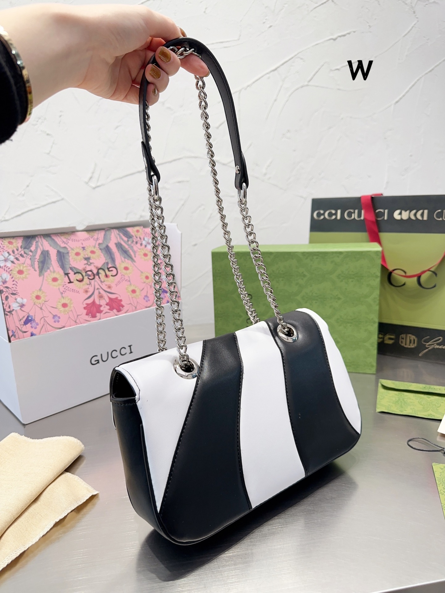 GG $72 gallery