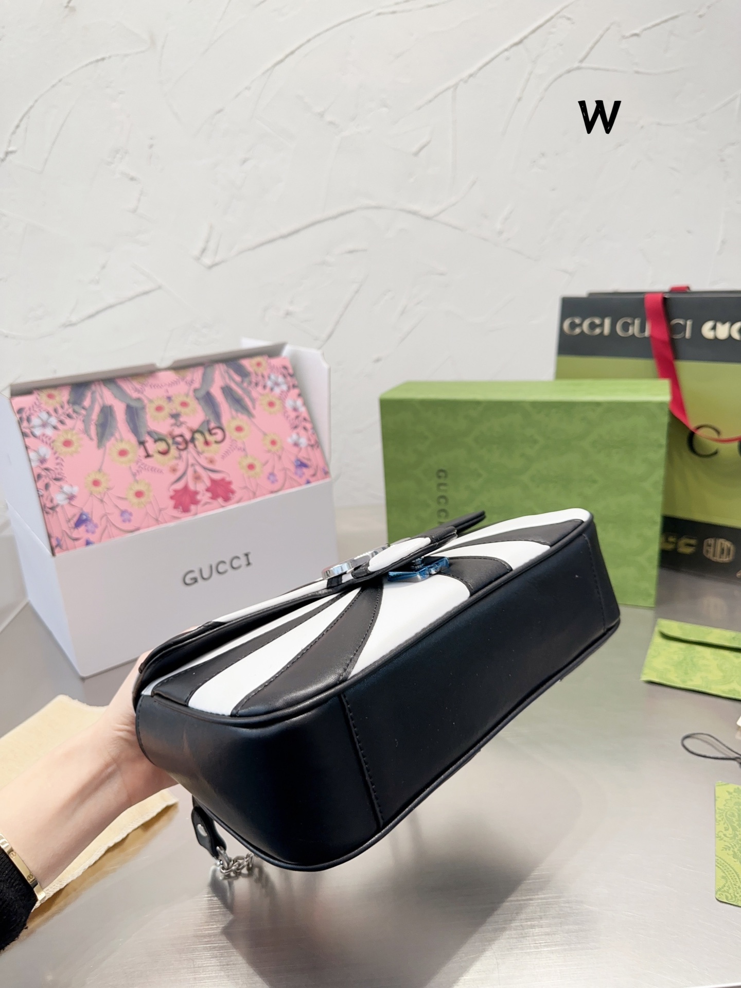 GG $72 gallery