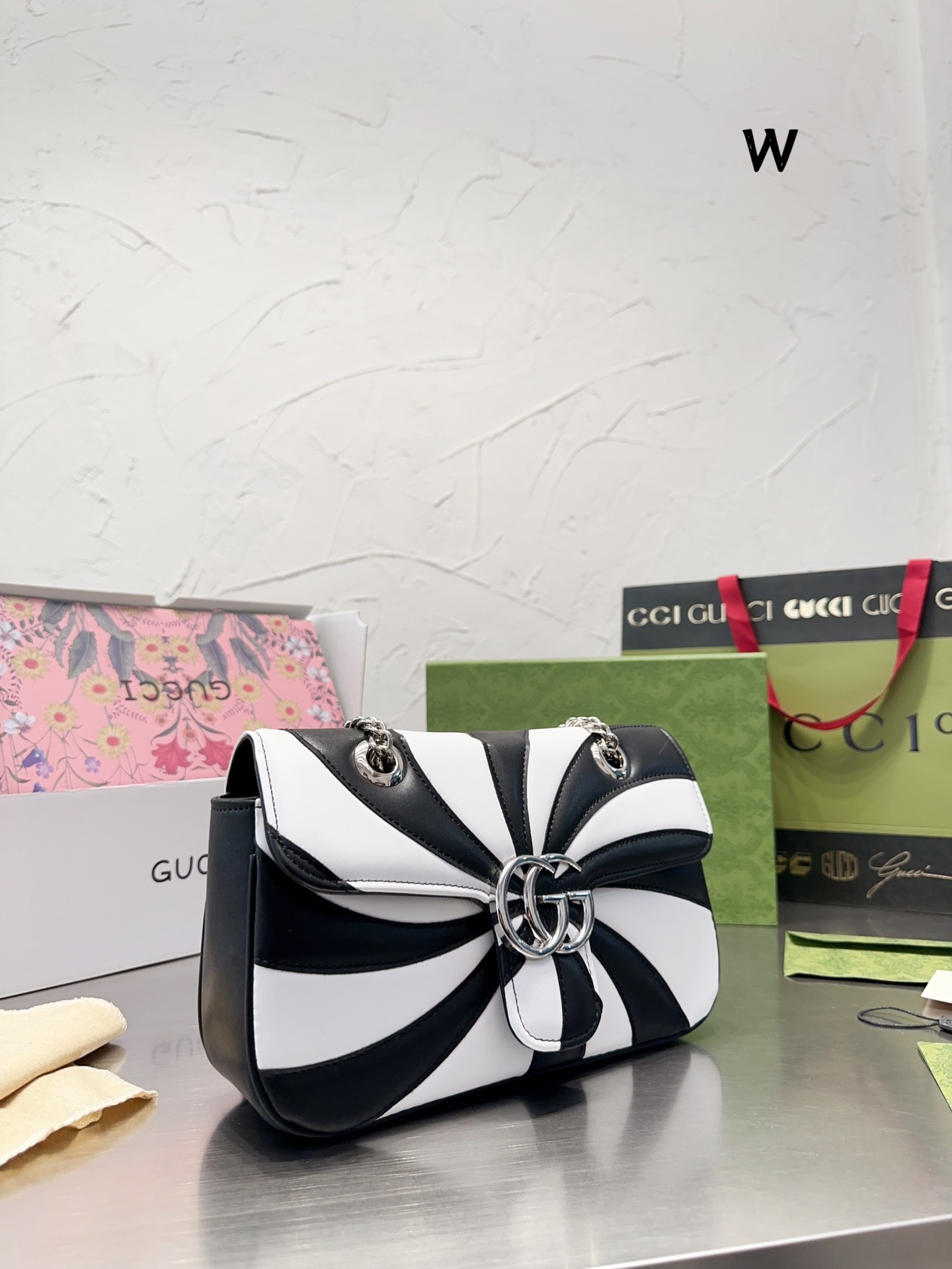GG $72 gallery