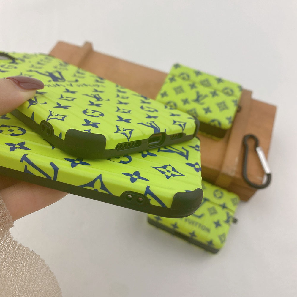 LV $10 gallery