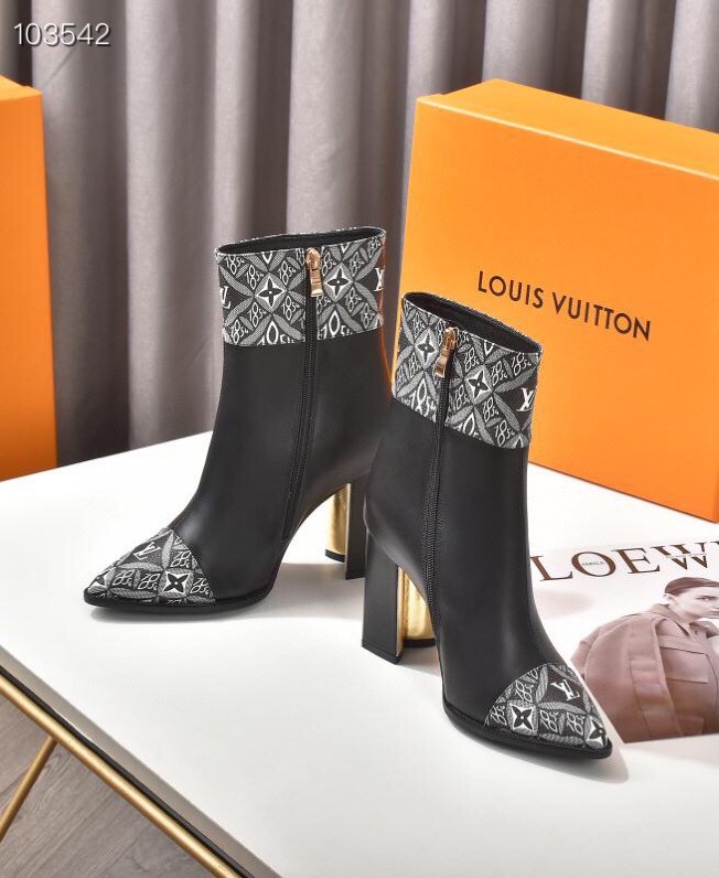LV $105 gallery