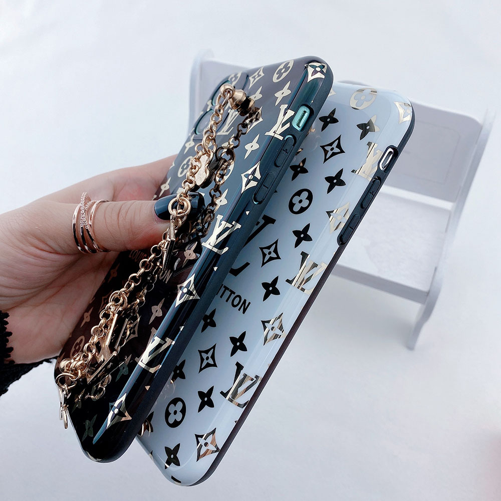 LV $11 gallery