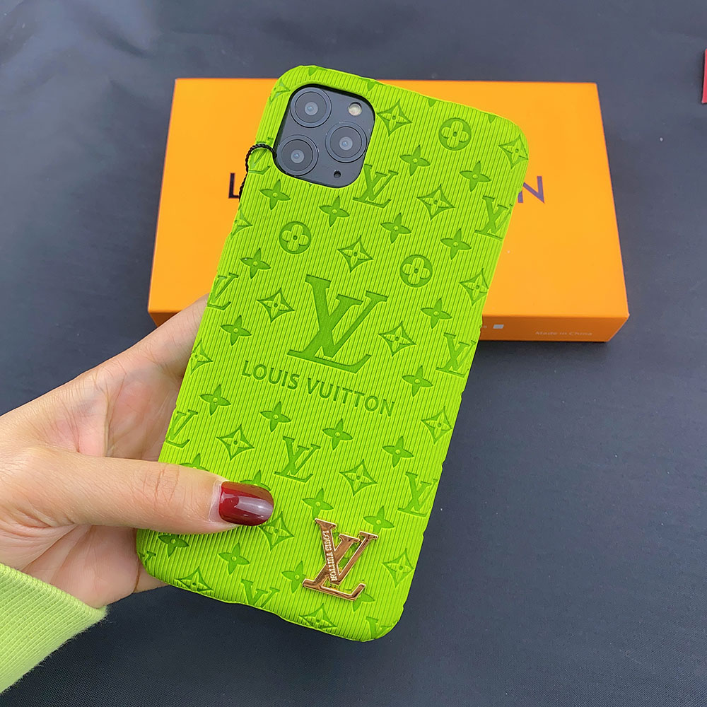 LV $11 gallery