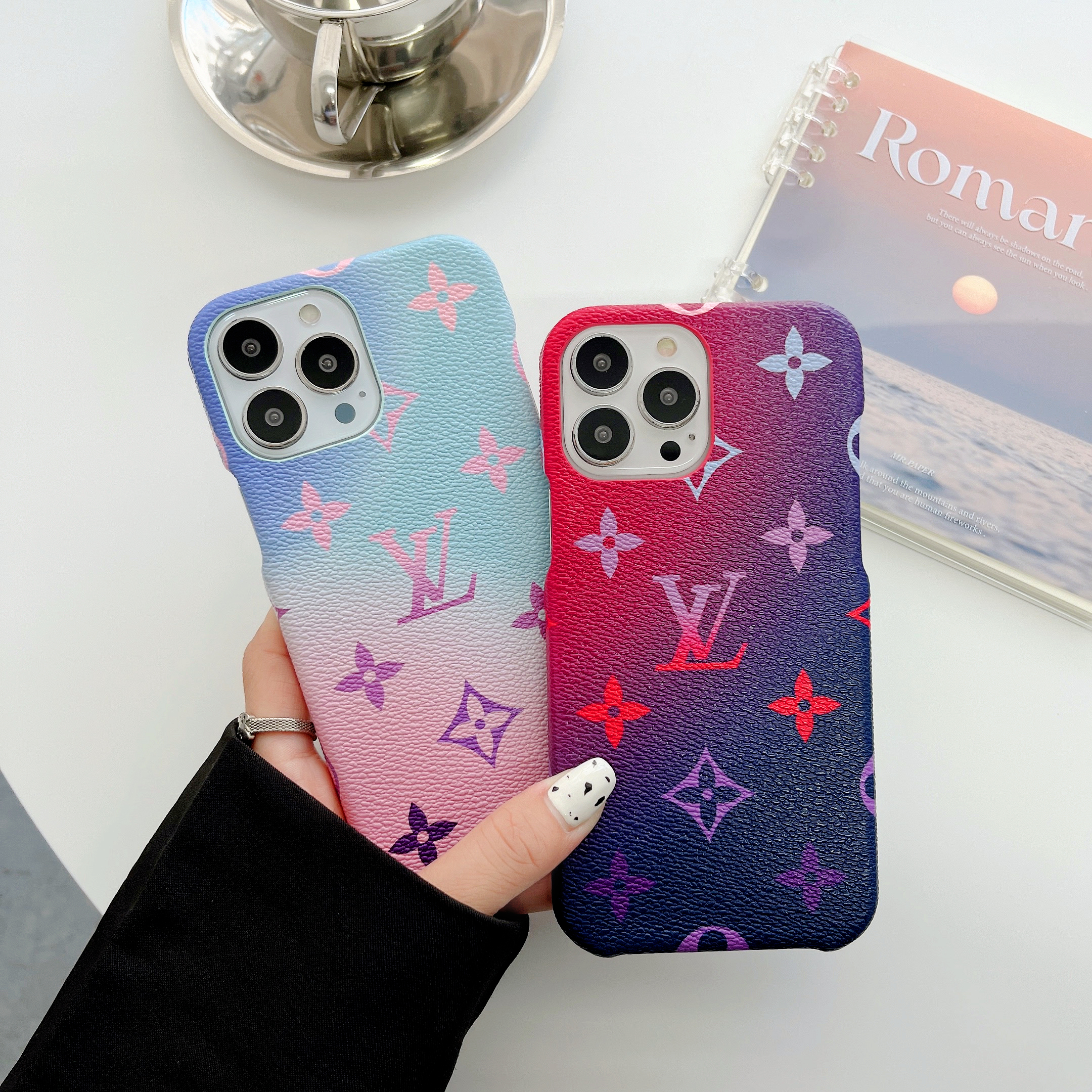 LV $11 gallery
