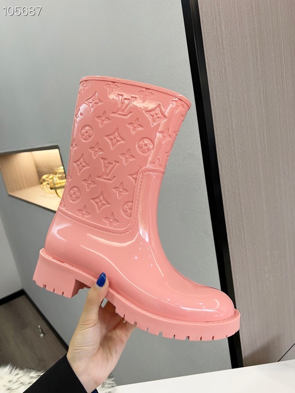 LV $115 gallery