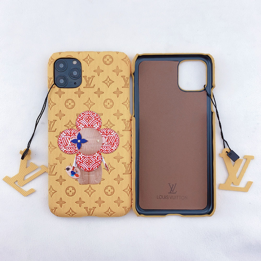 LV $12 gallery