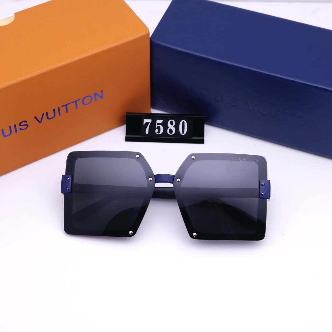 LV $21 gallery