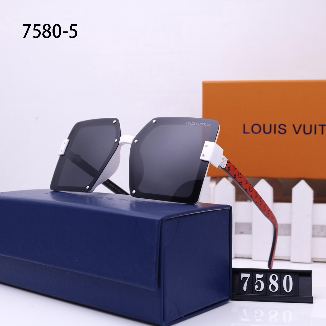 LV $21 gallery