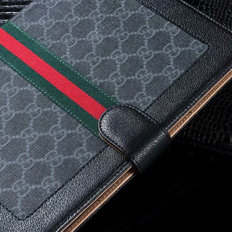 LV $26 gallery