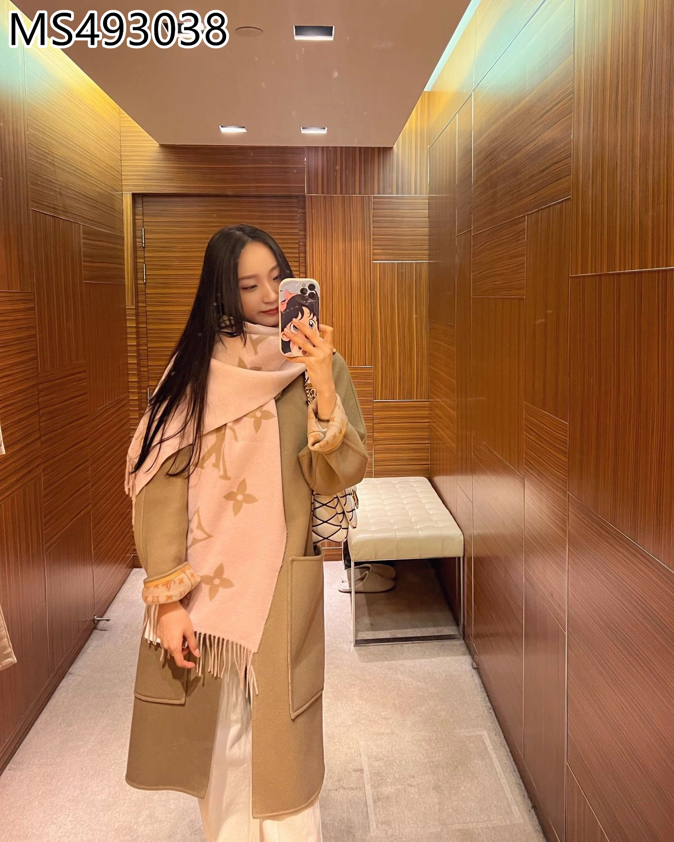LV $26 gallery