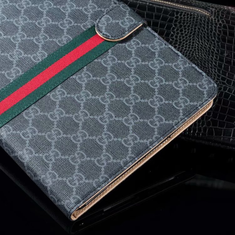 LV $26 gallery