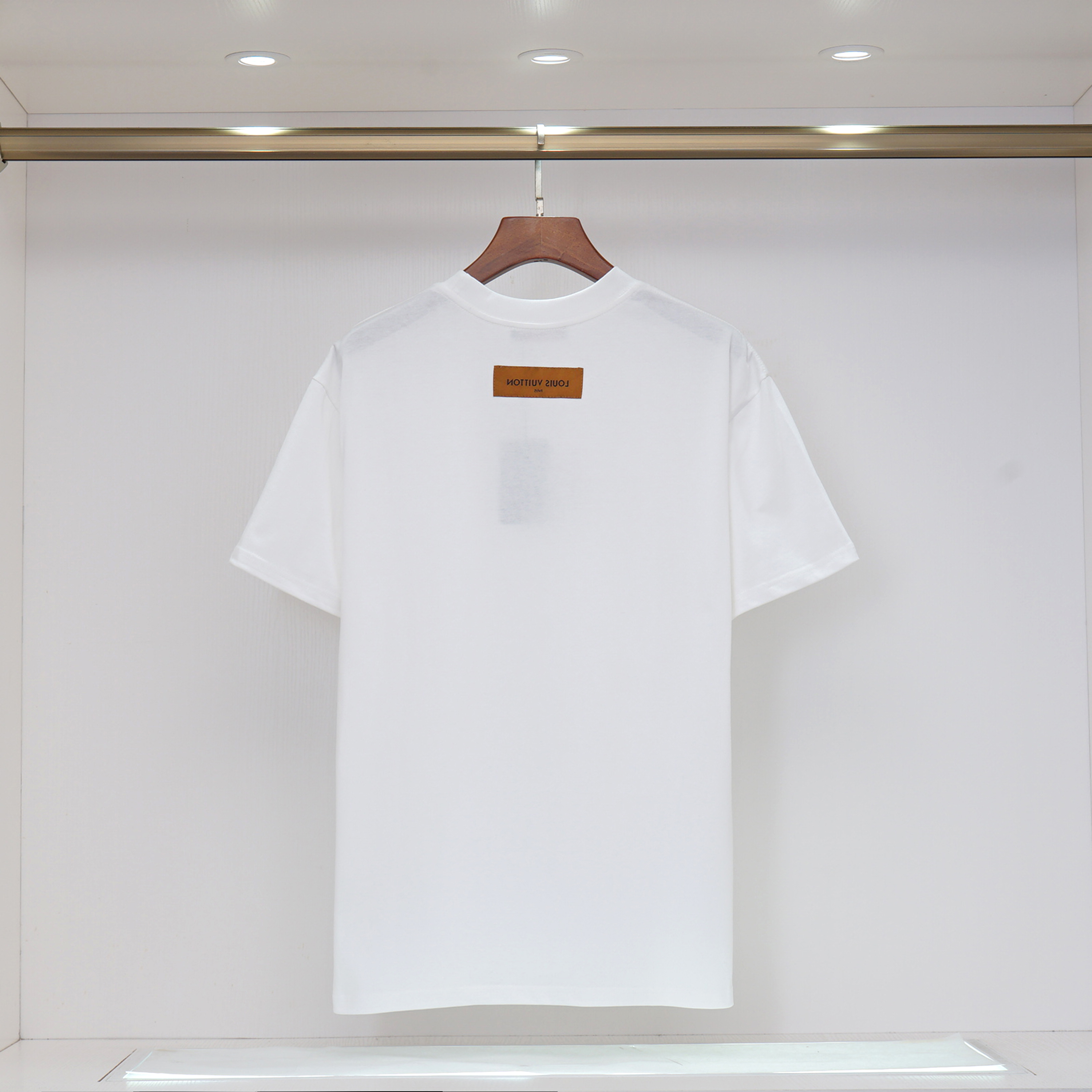 LV $26 gallery