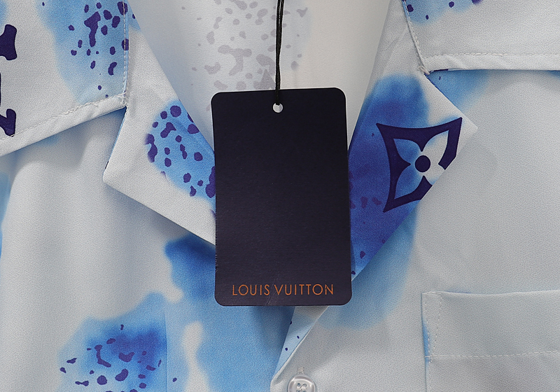 LV $26 gallery