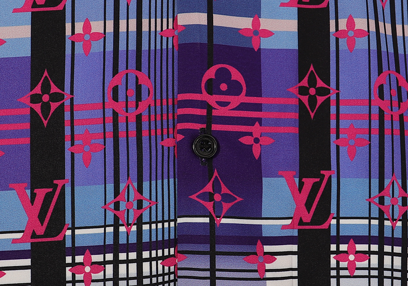 LV $26 gallery