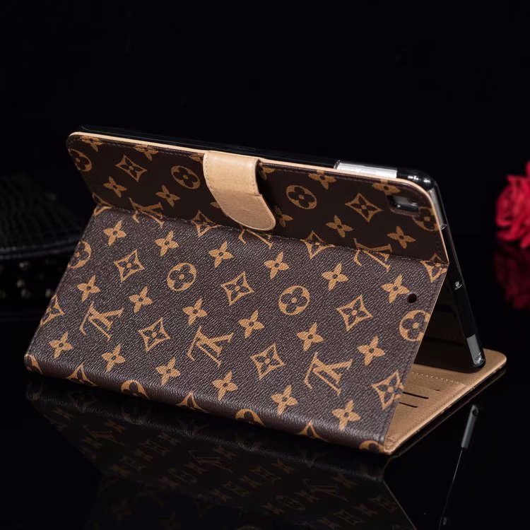 LV $26 gallery