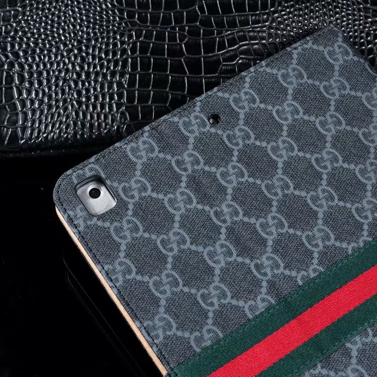 LV $26 gallery
