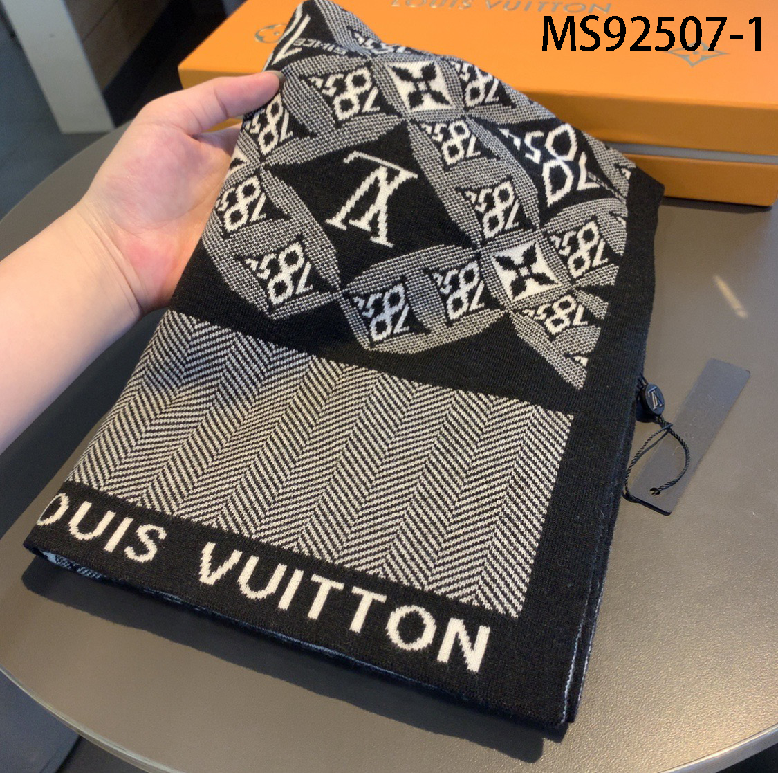 LV $27 gallery