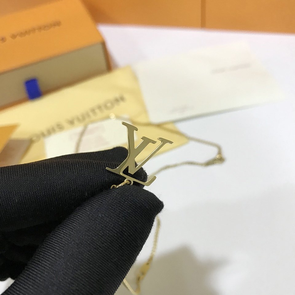 LV $27 gallery