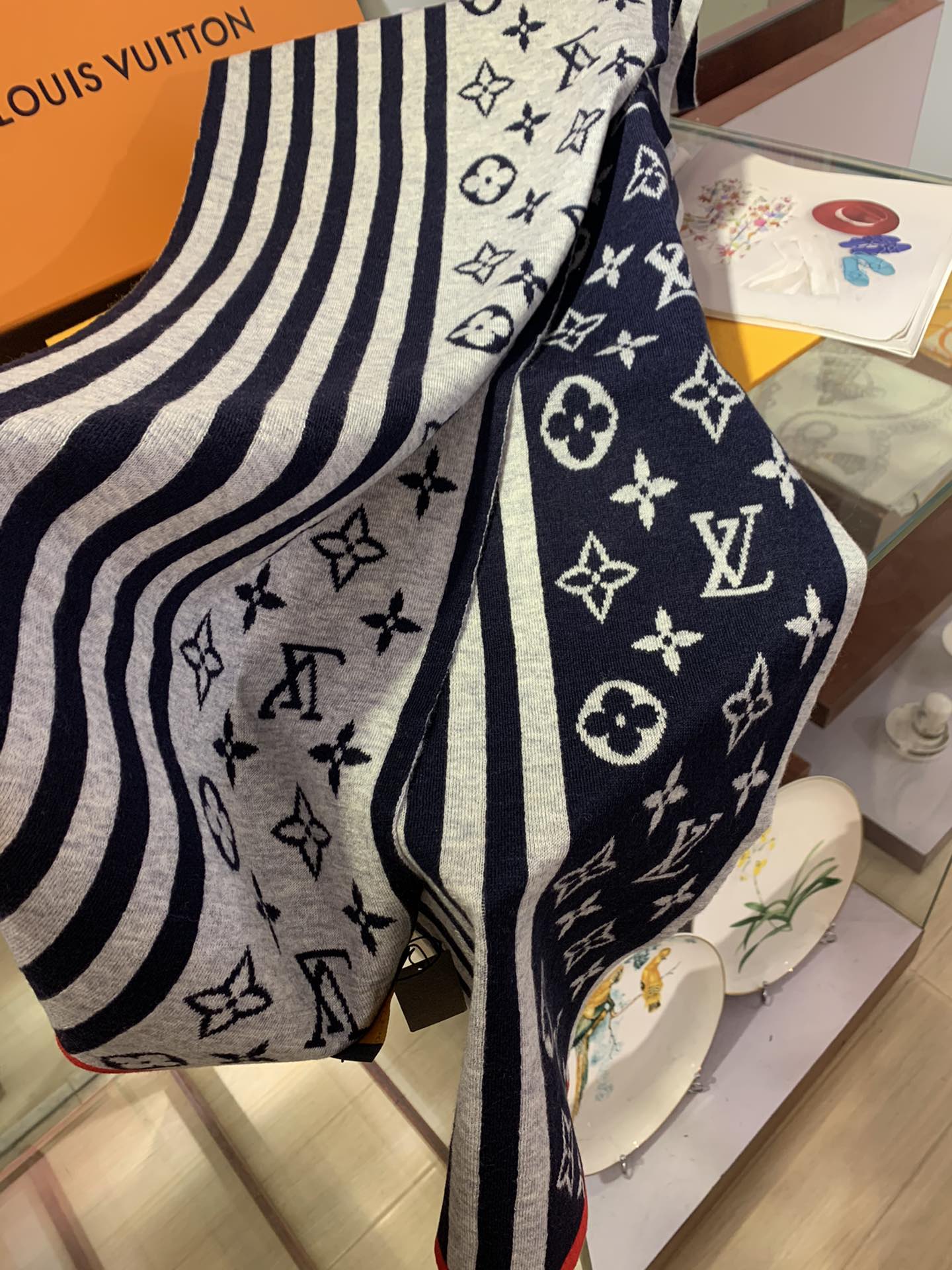 LV $27 gallery