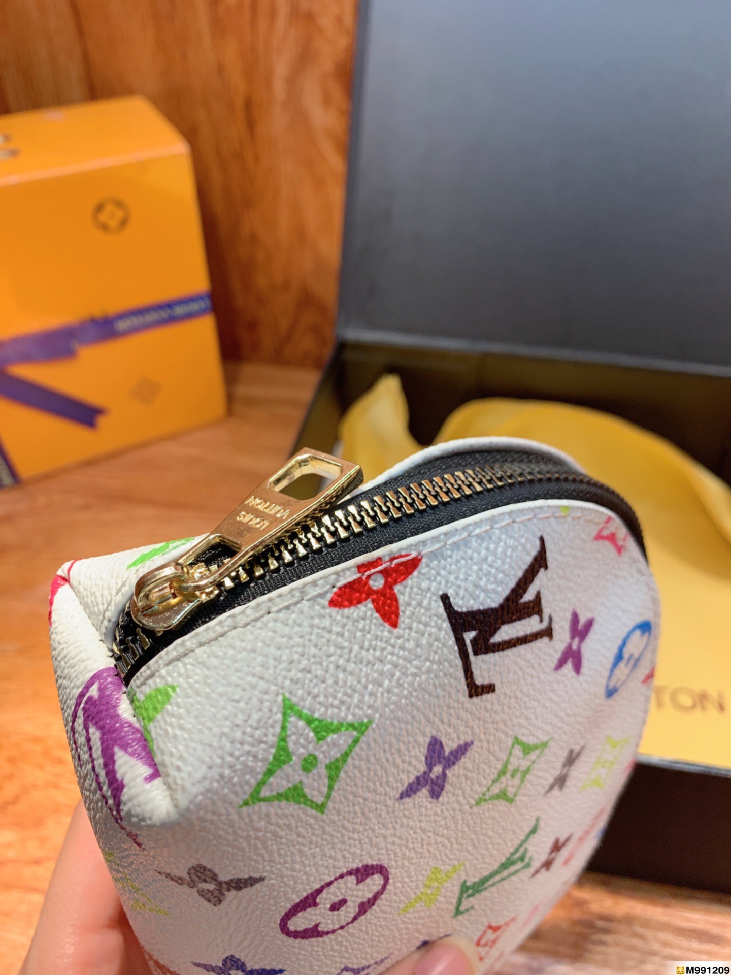 LV $27 gallery