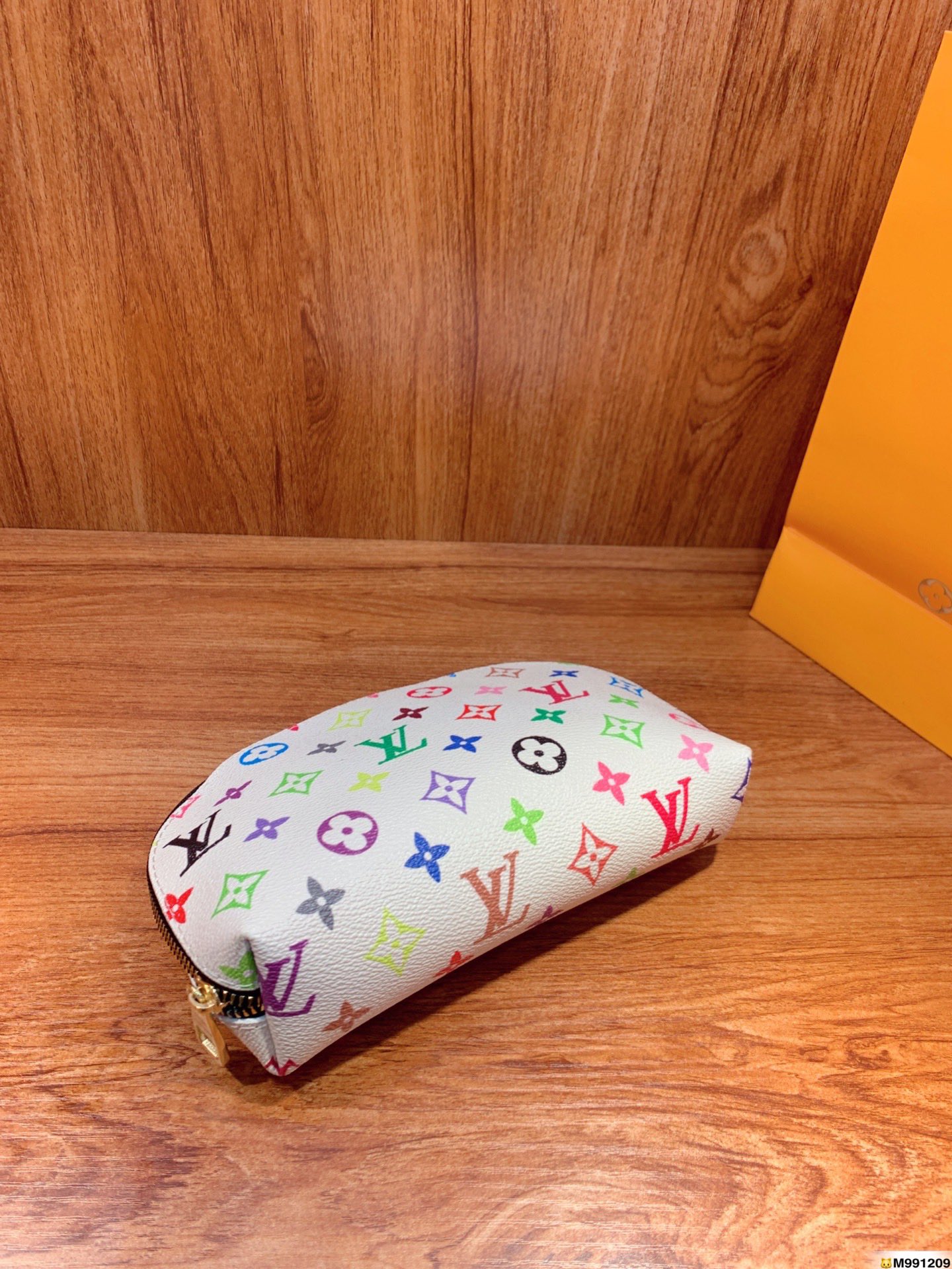 LV $27 gallery