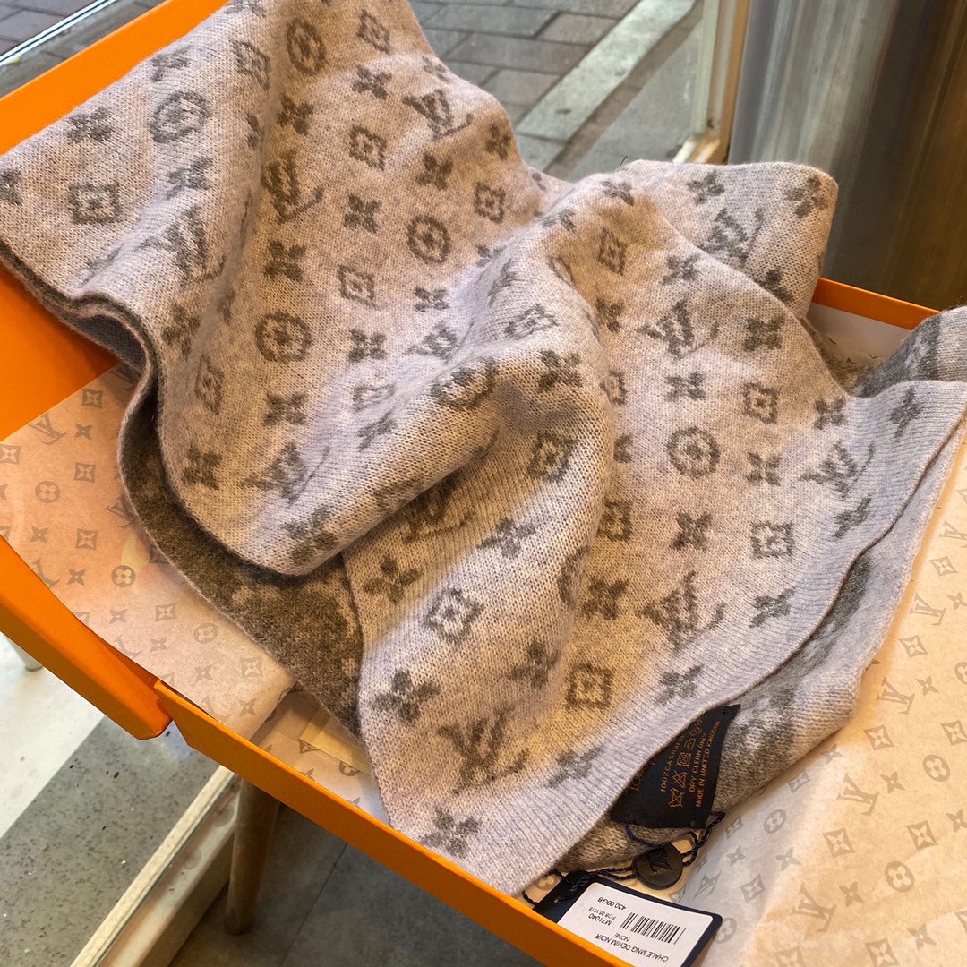 LV $27 gallery