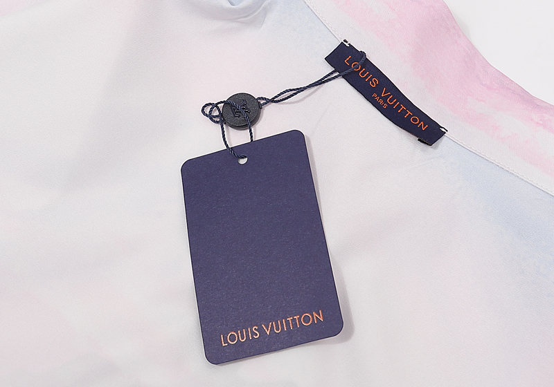 LV $27 gallery