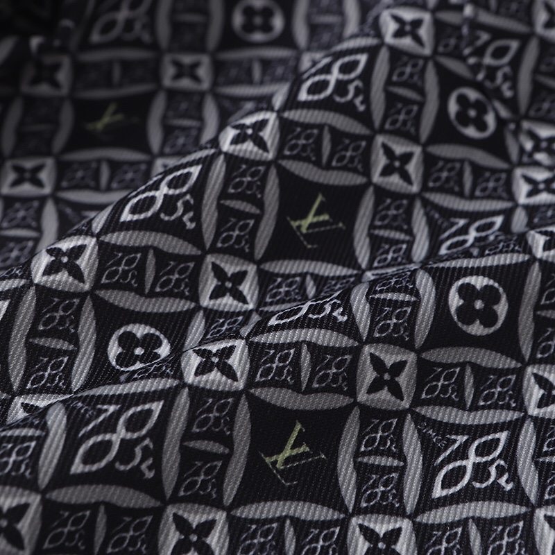 LV $28 gallery