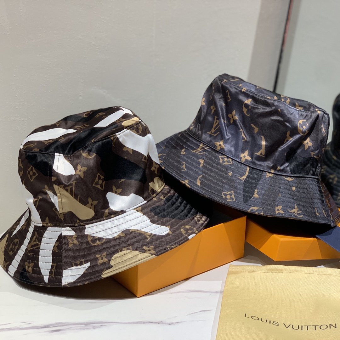 LV $28 gallery