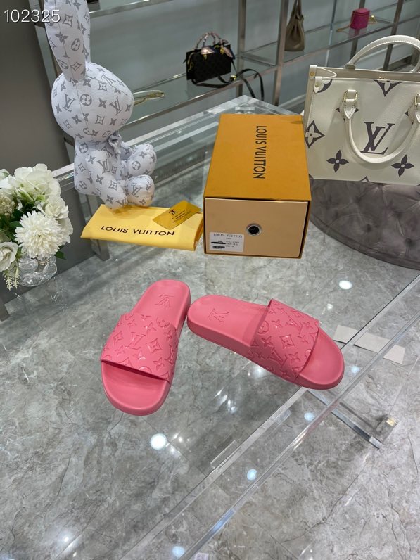 LV gallery