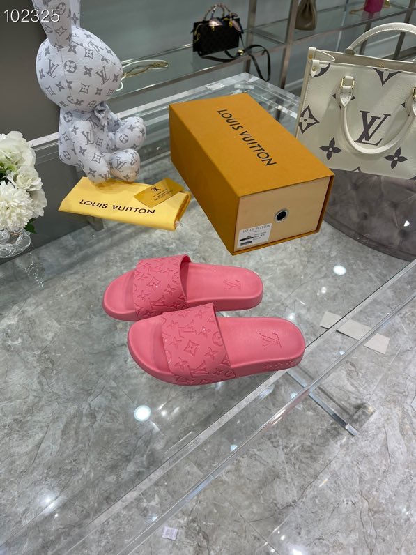 LV gallery
